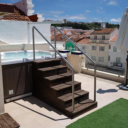 By The Sea - Nazare Bed & Breakfast Exterior photo