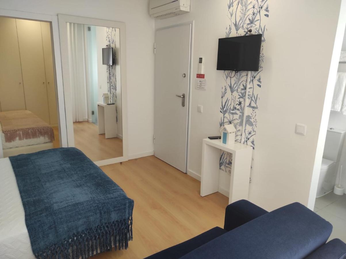 Bed and breakfast By The Sea - 3*