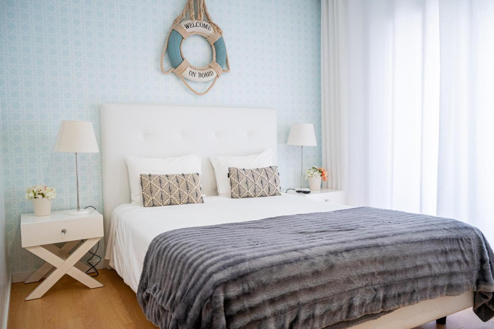 Bed and breakfast By The Sea -