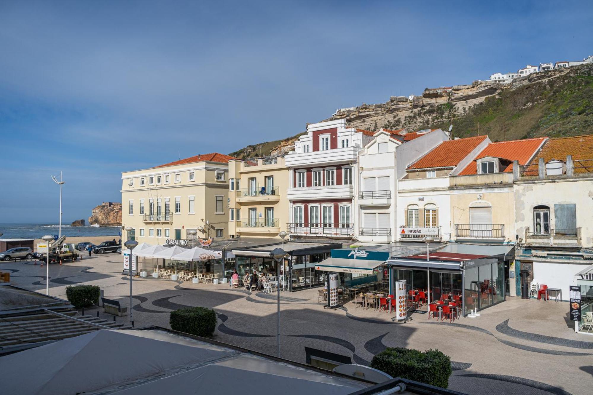 Bed and breakfast By The Sea - 3*